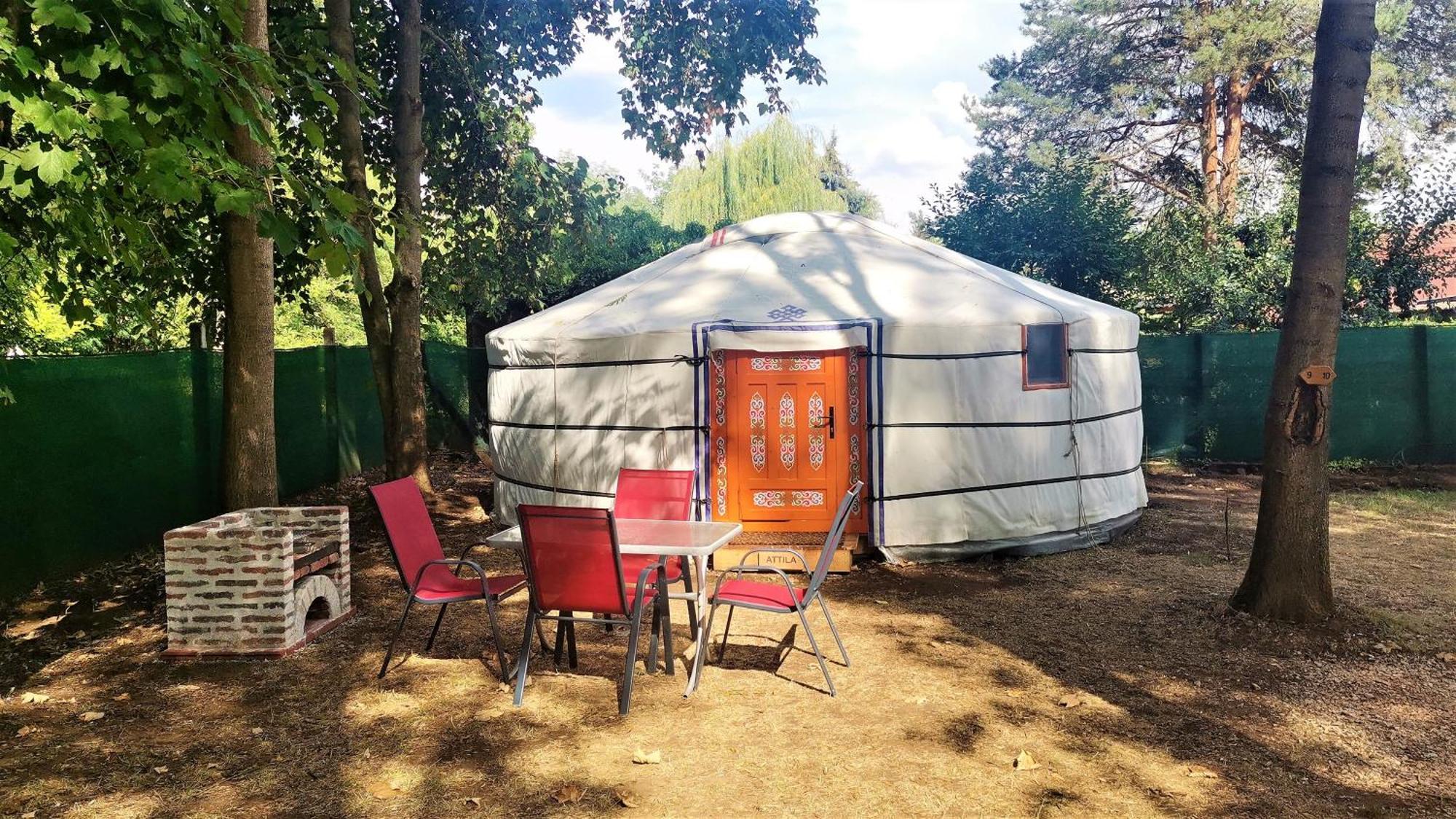 Oeko Kemping Es Glamping Tiszadada Экстерьер фото